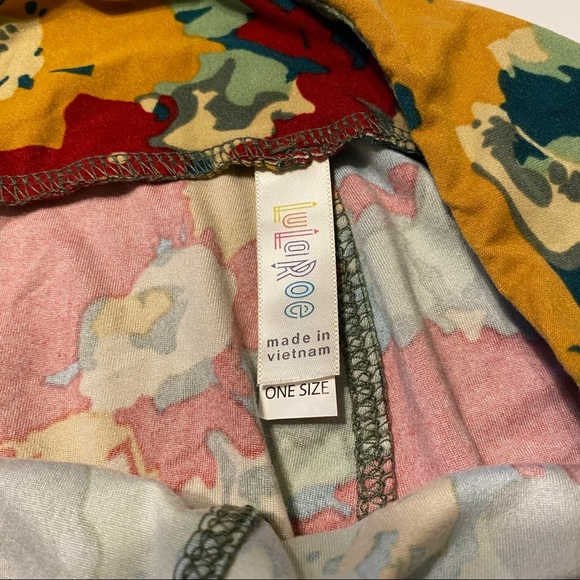 3 for $30 LulaRoe Floral Splatter Design Leggings - Picture 2 of 2